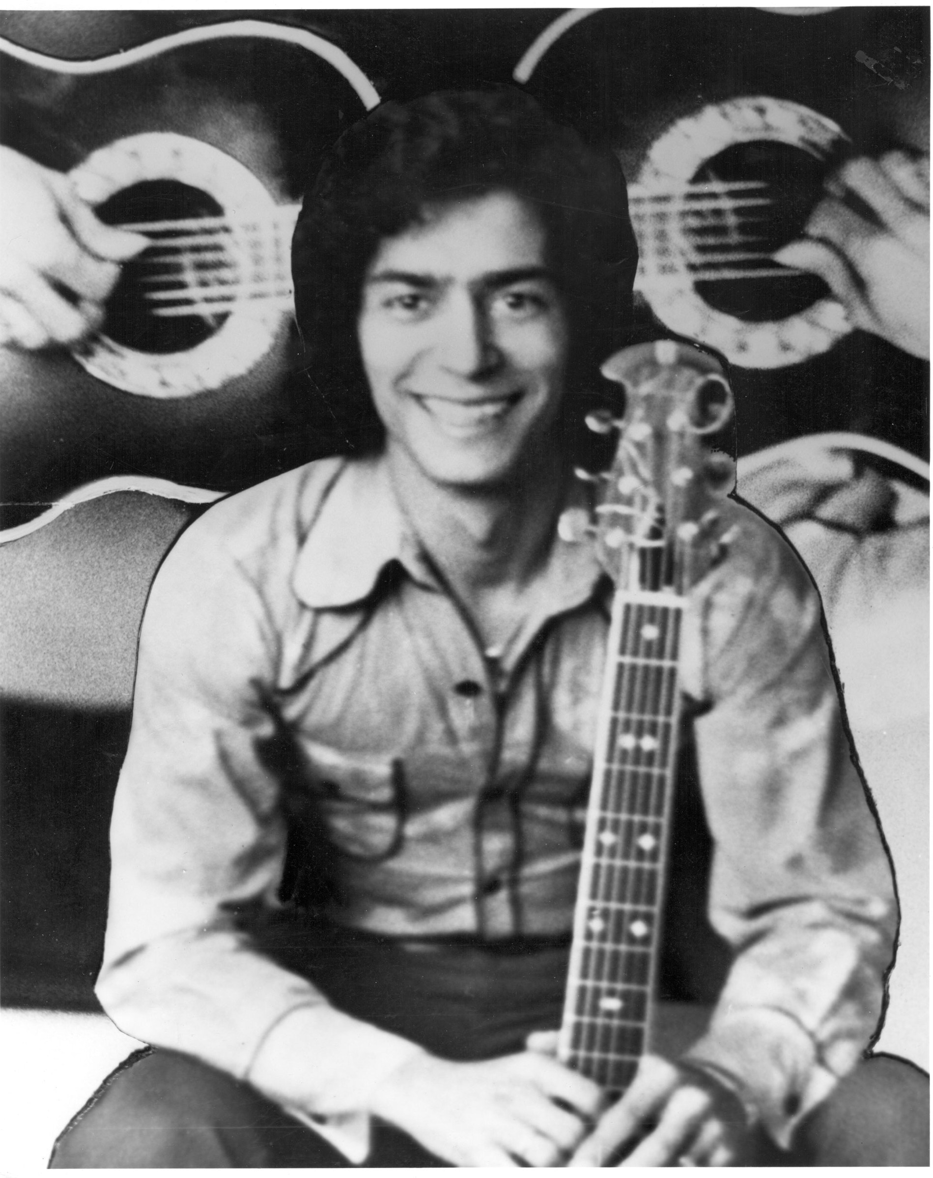 Promotional picture for Michael North solo gigging. My first attempt of crop and cut ...